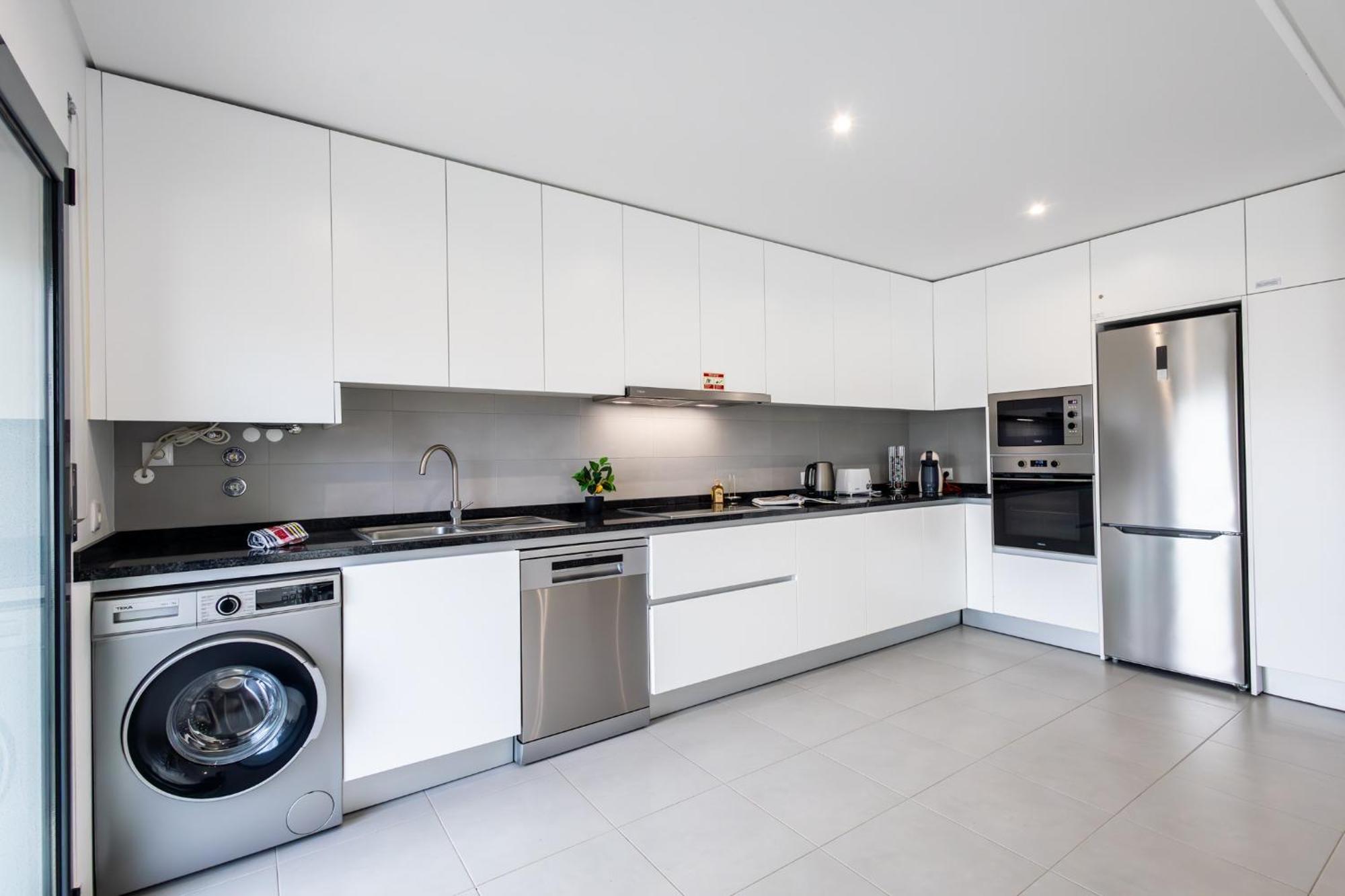 Wave Of Happiness Apartment Sao Martinho do Porto Exterior photo