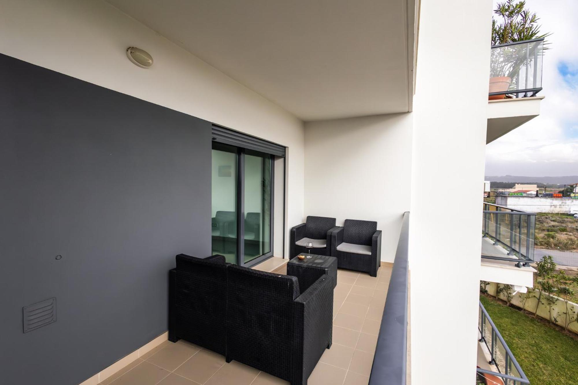 Wave Of Happiness Apartment Sao Martinho do Porto Exterior photo